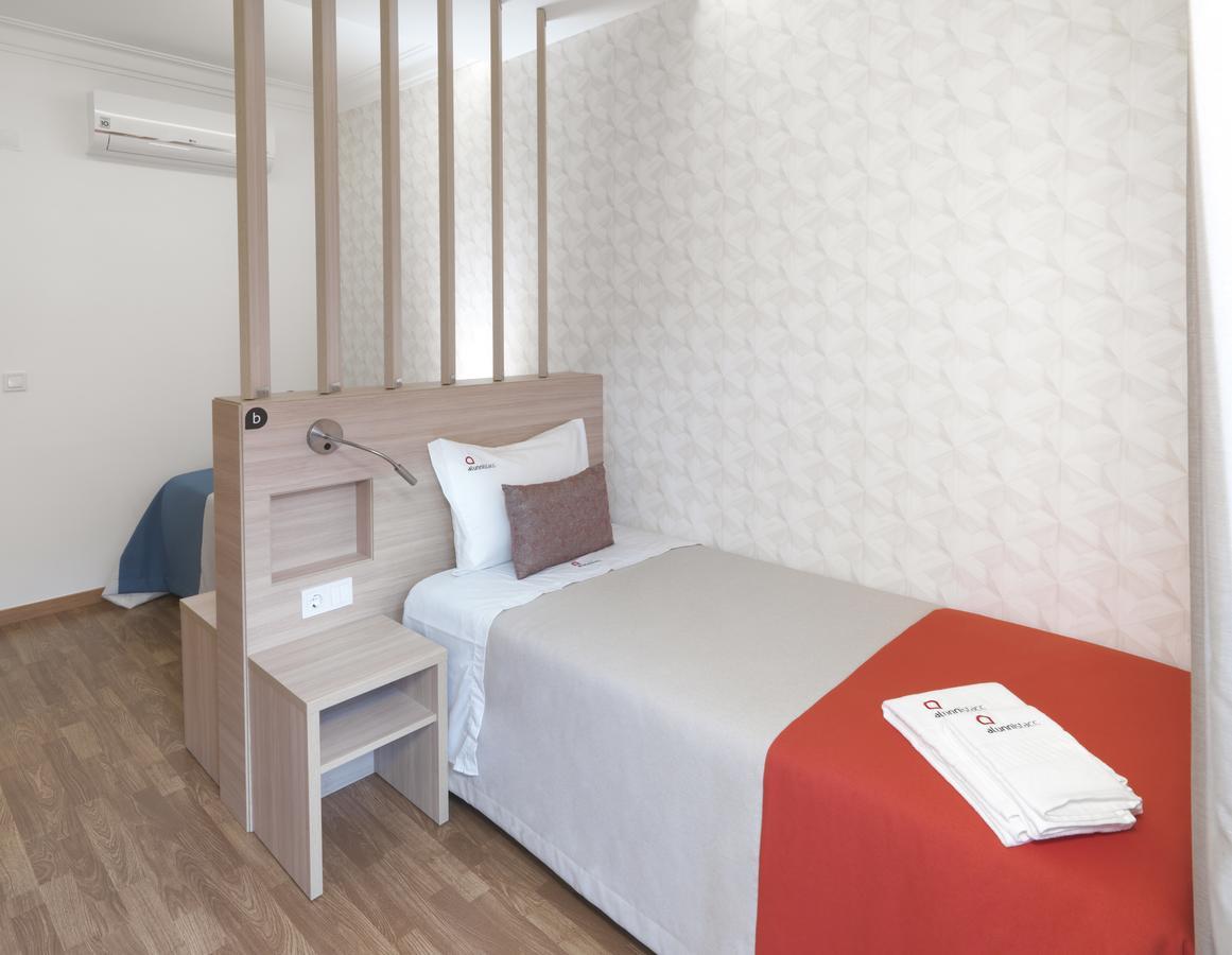 Alunni Stacc Guesthouse Lisbon Exterior photo